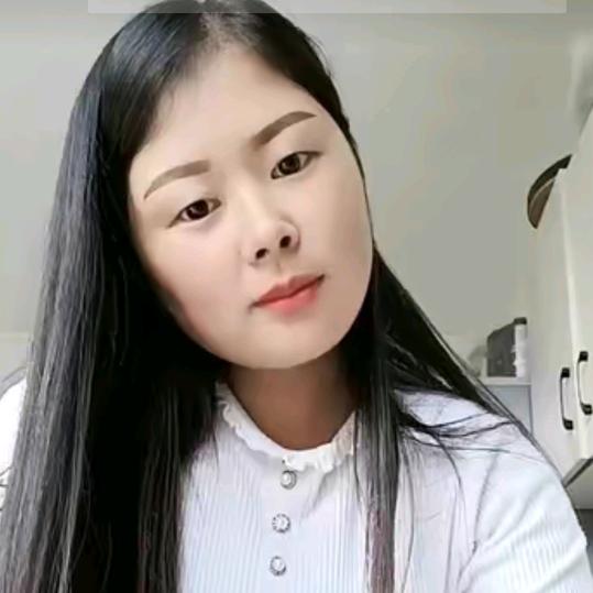 紫杯里的鱼