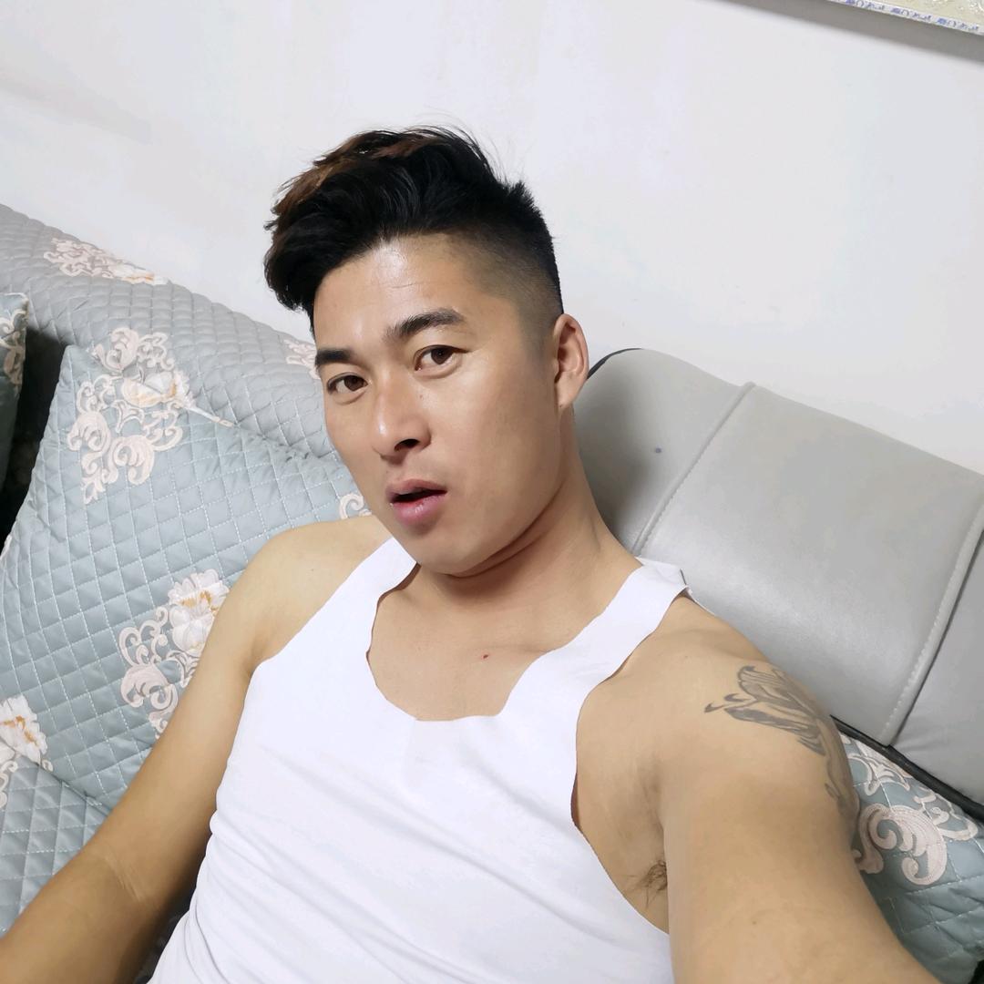 干农机的小伙子
