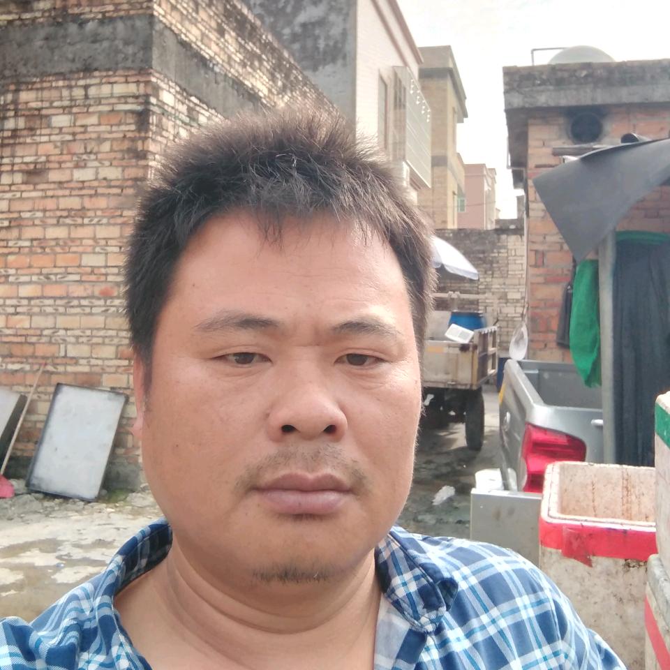 溪头卖鱼佬周计永