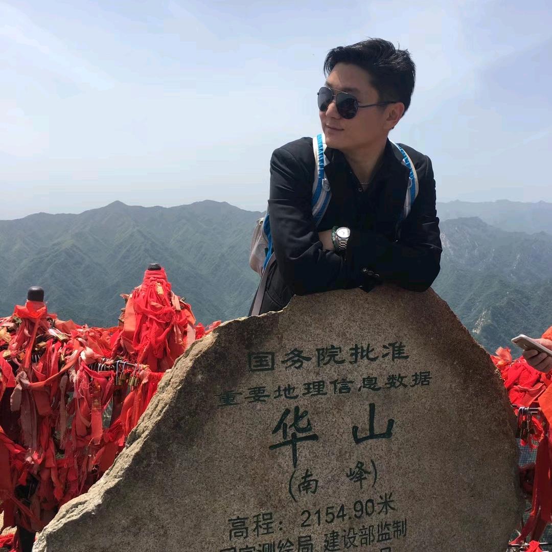 皓月当空