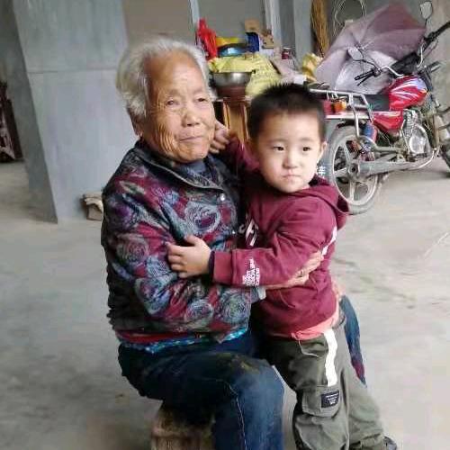 钢镚爷爷