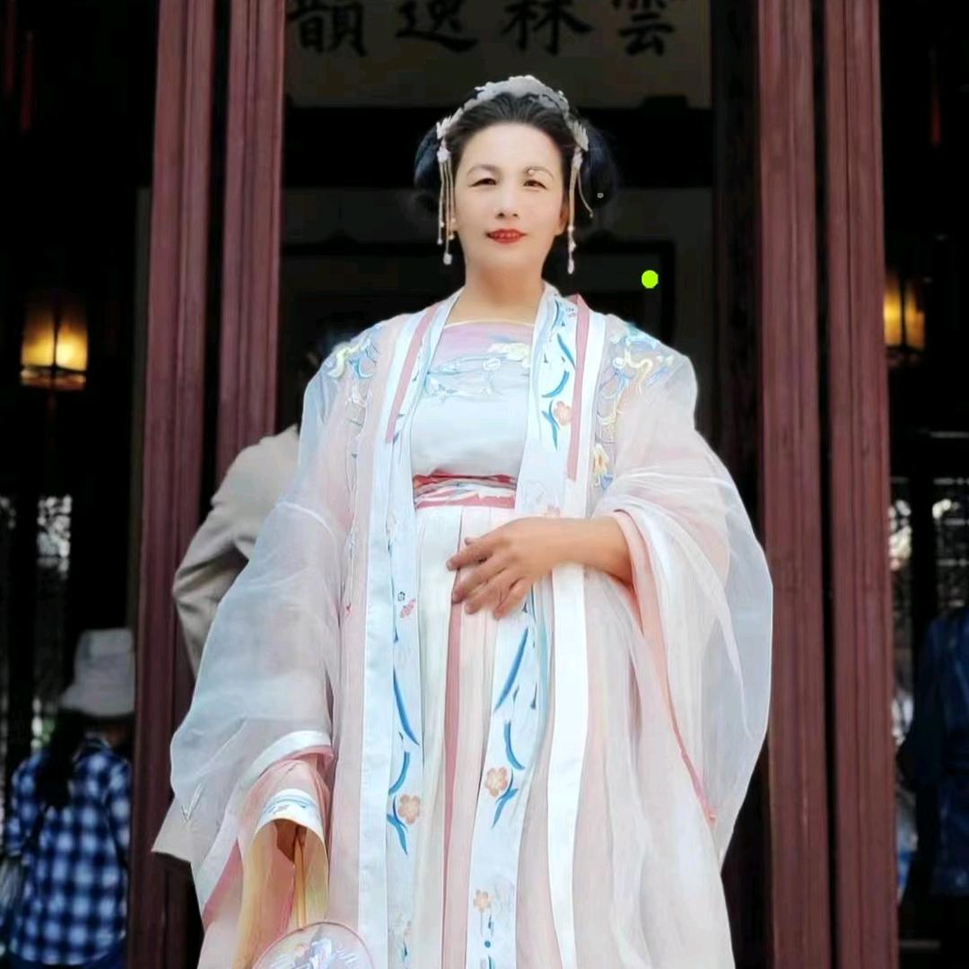 明媚阳光