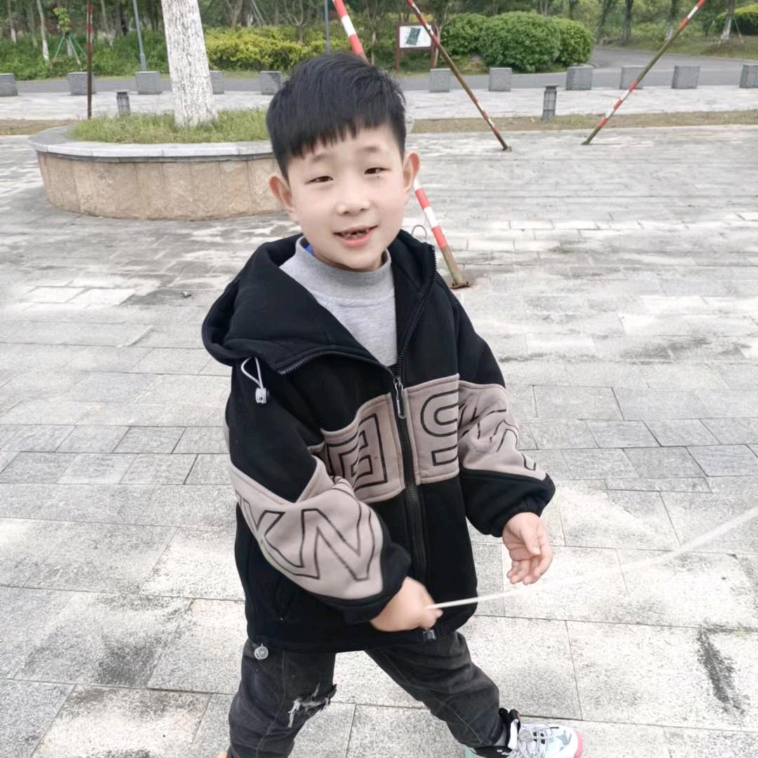 (•‿•)赵伟