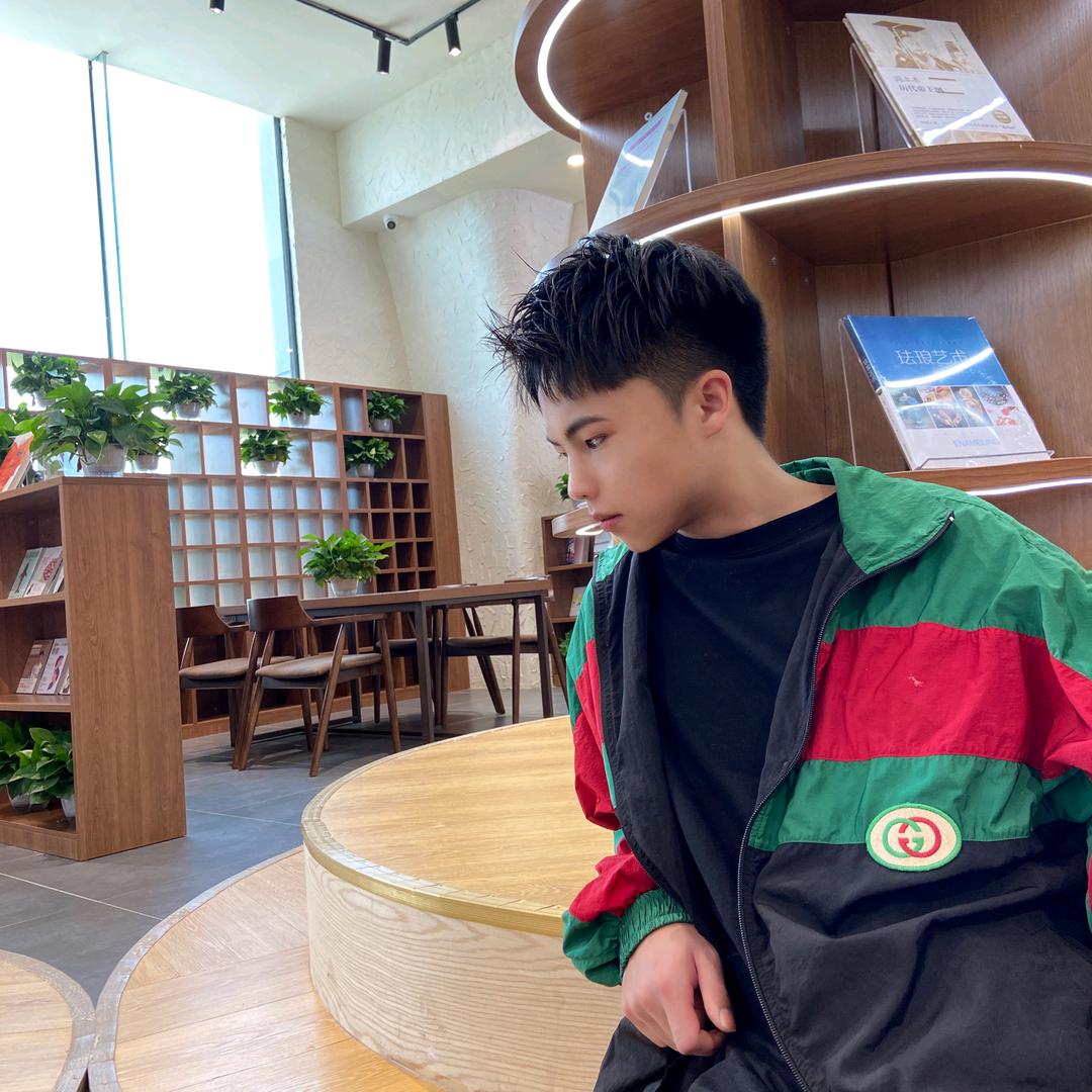 李江彦