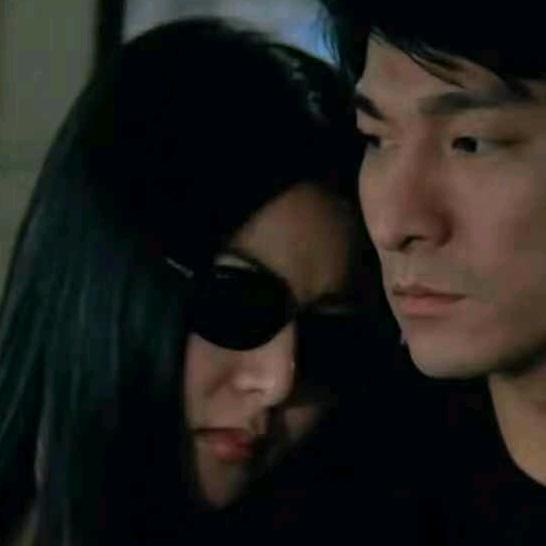 执笔，写下情；落笔，守护爱。