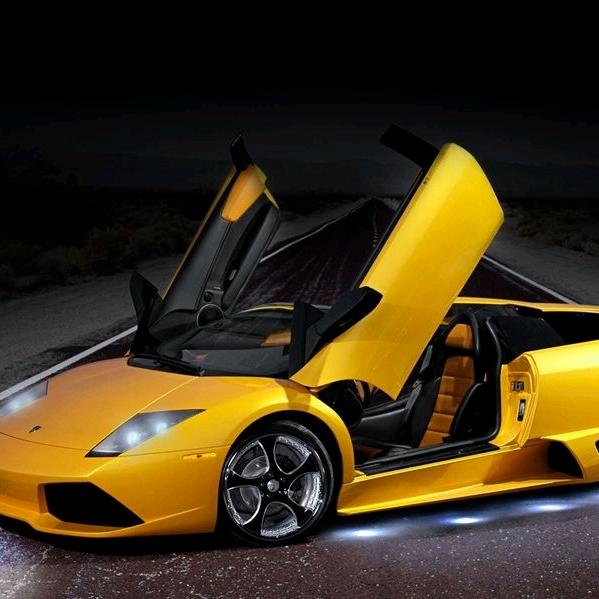 高价回收各种报废车辆，及工地废铁,铜，铝