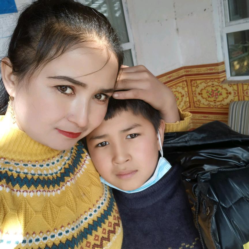 海口龙华嫚可百货店