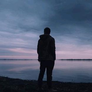 搁笔╭☞老王