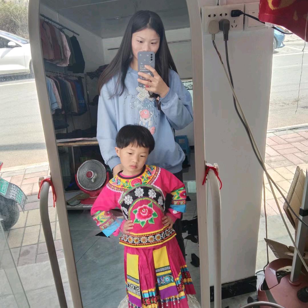 快乐就好小杨妹