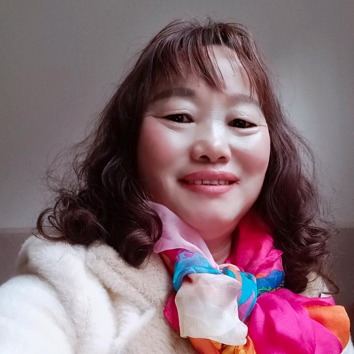 龙艳