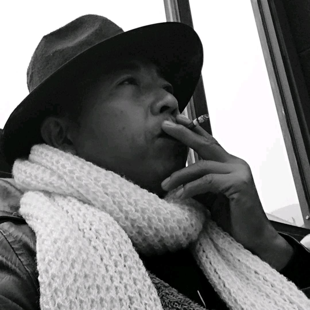 答非所问  萨公子