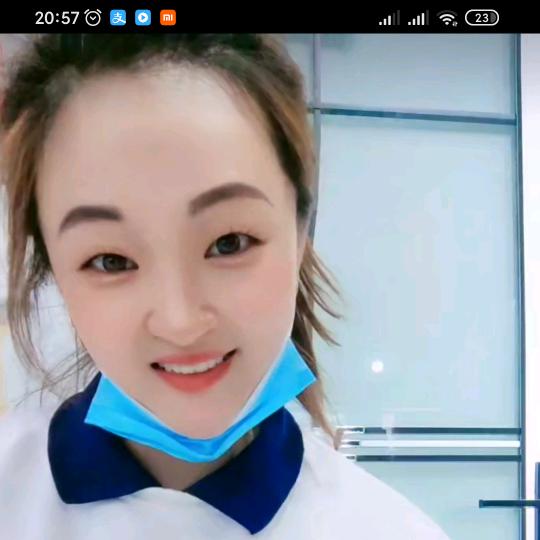 嫣然一笑✨