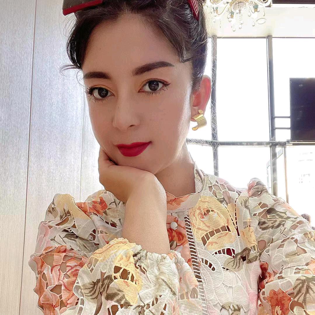 Nigar 服装