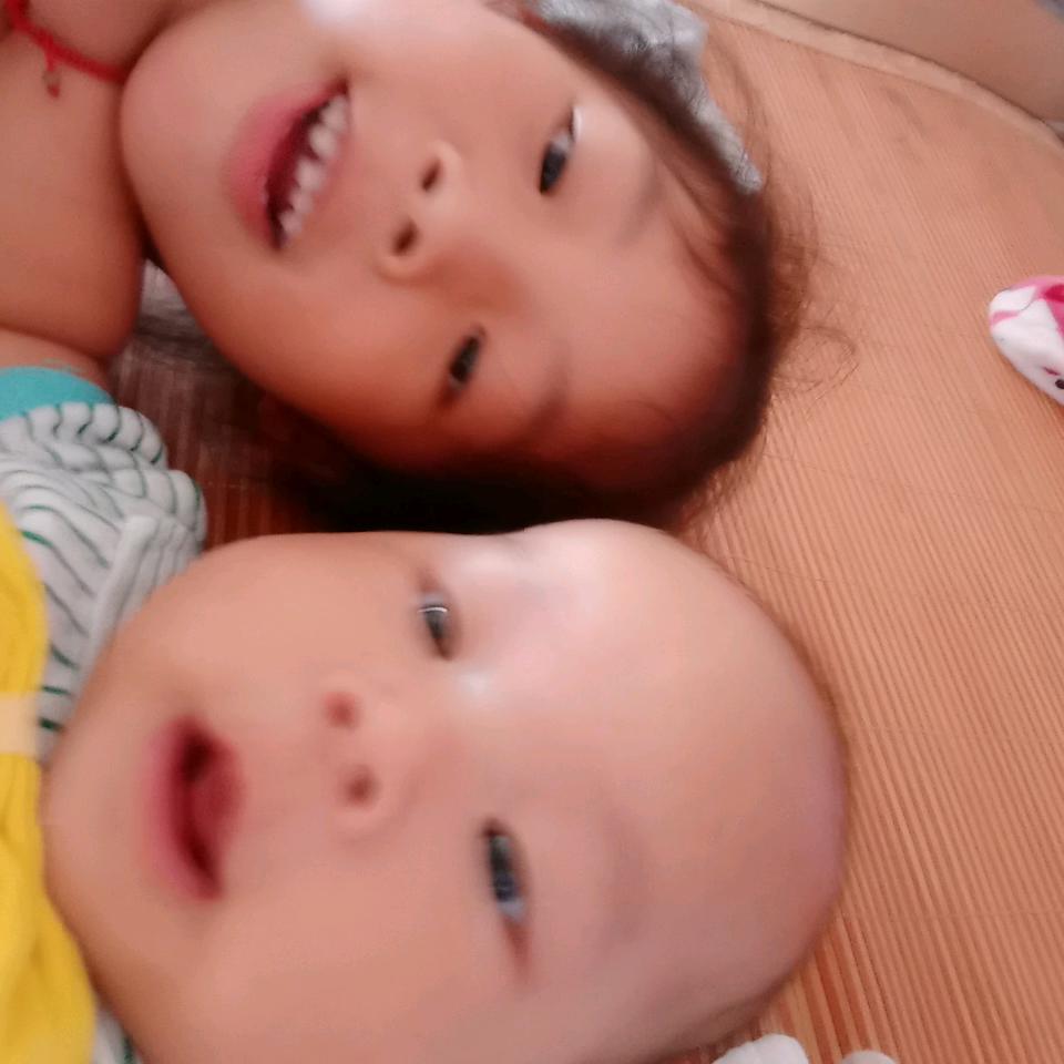 欣怡and正祎宝贝