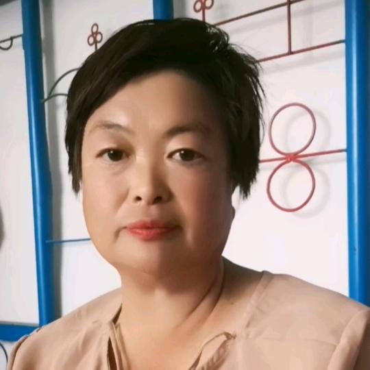 农村卢姐上午九点十分开播