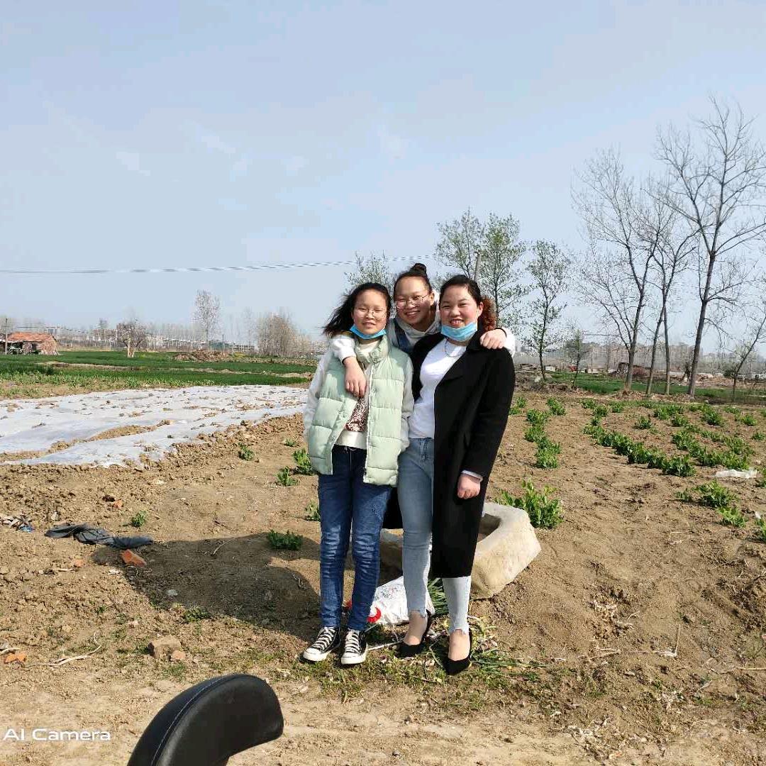 三个孩子的妈妈🌹🌹🌹（不要连赞）