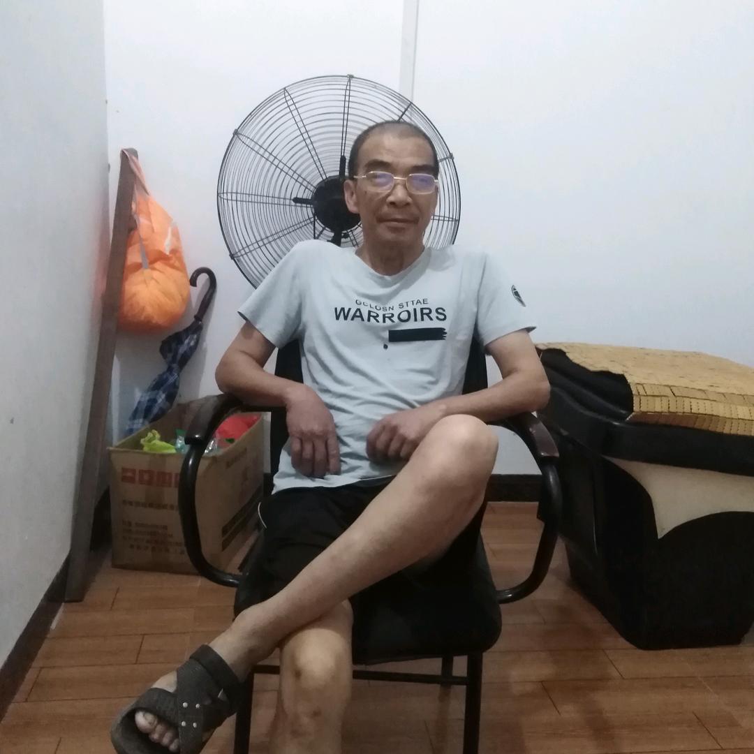 灯塔吴柳柳启新理发店