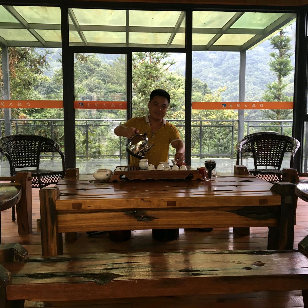油缸   林燕华