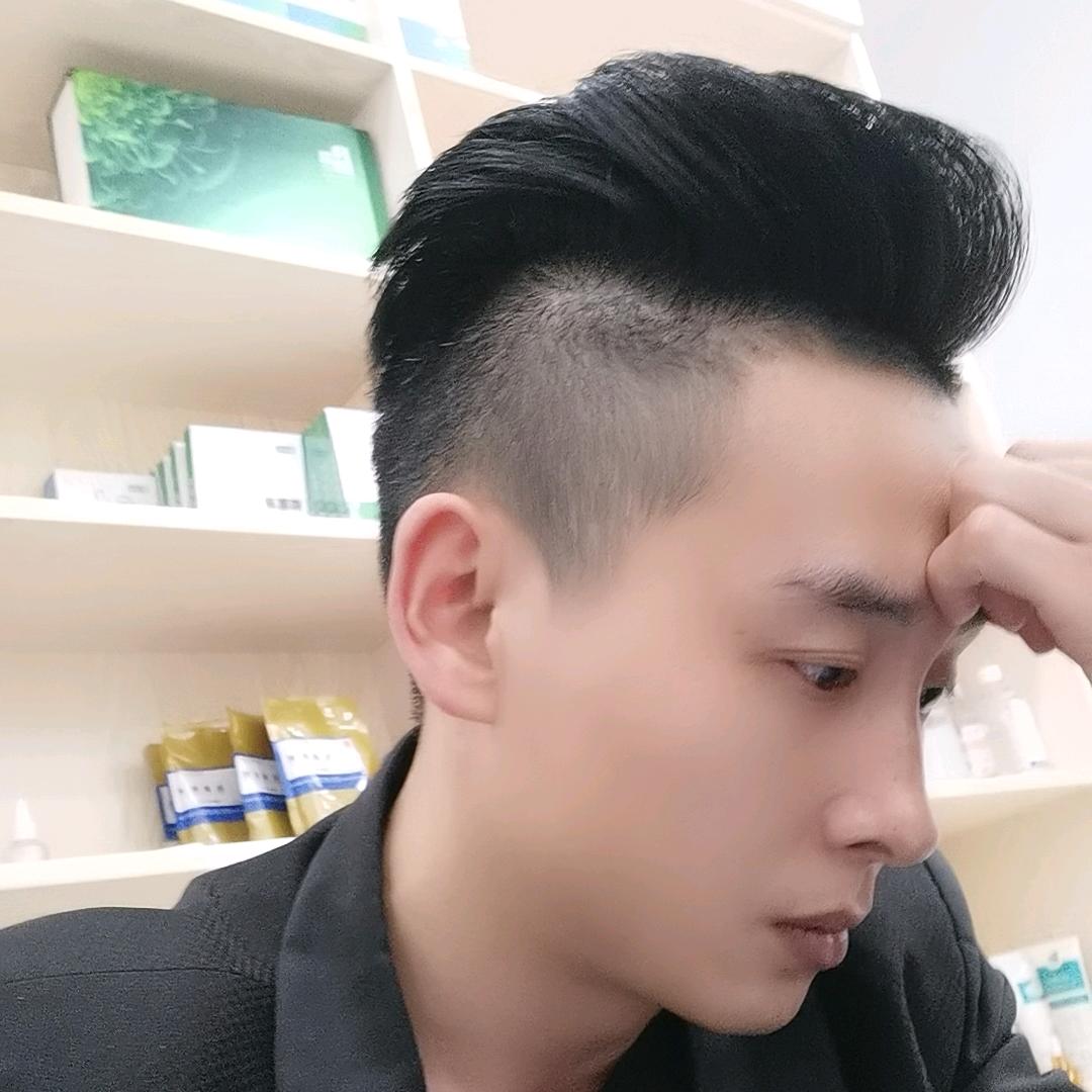 张月琳