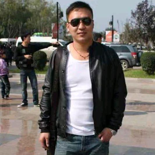 2000.12入伍，斌哥