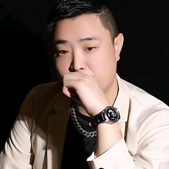 综合体，凌头像