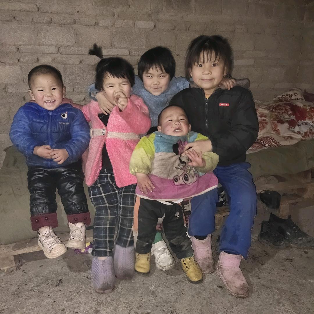 下良寨洪美购物酒席配送