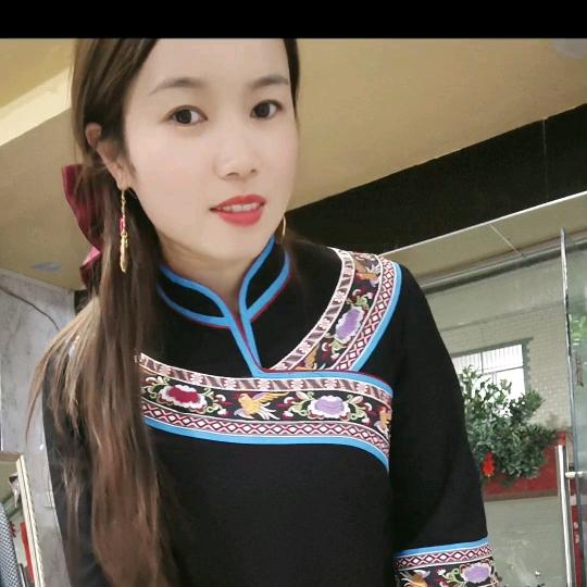 艳芬民族服装