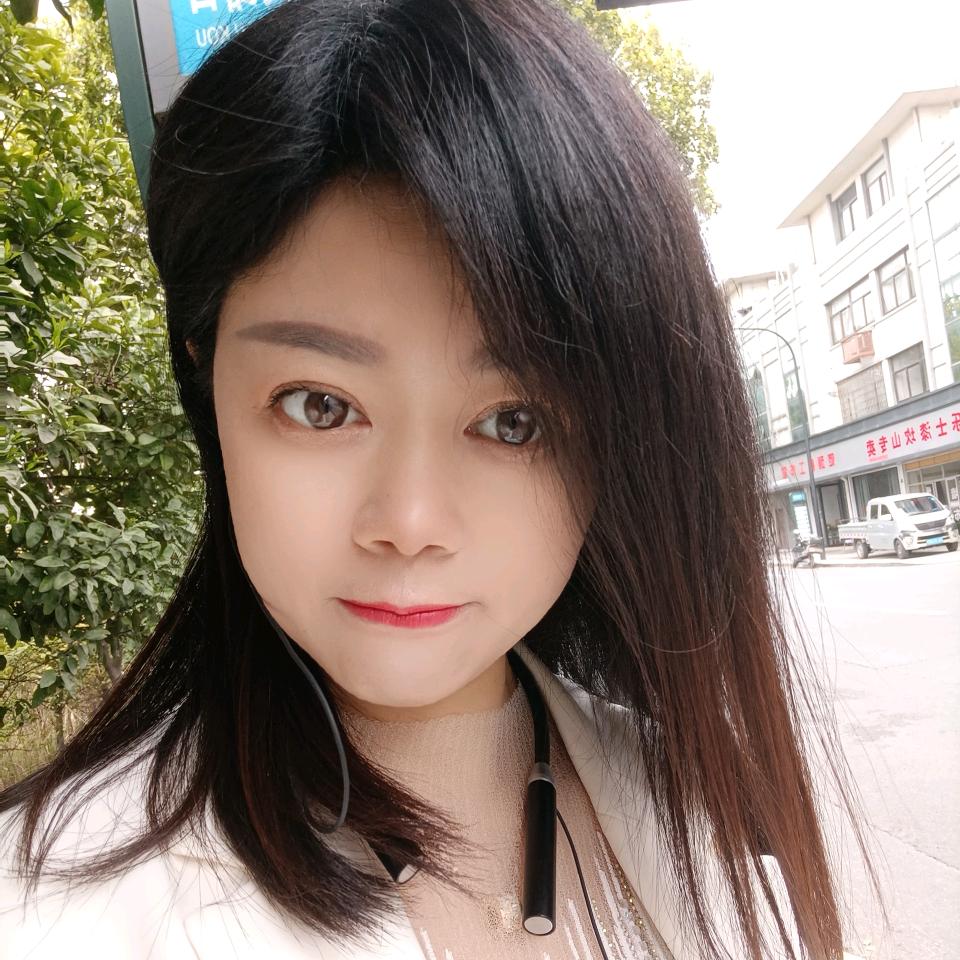 唱响黄梅 霞霞