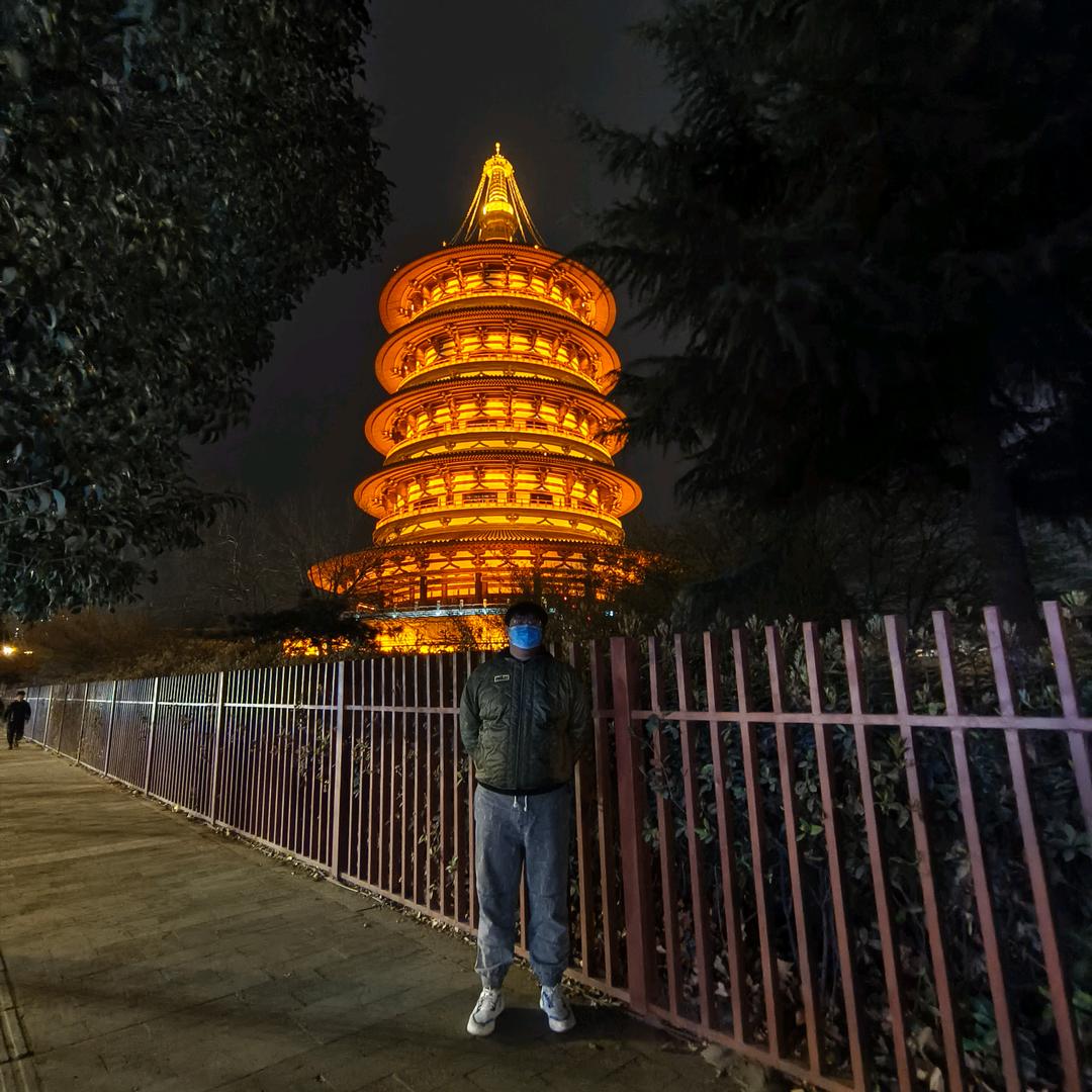 刘西瓜倒拔鲁智深