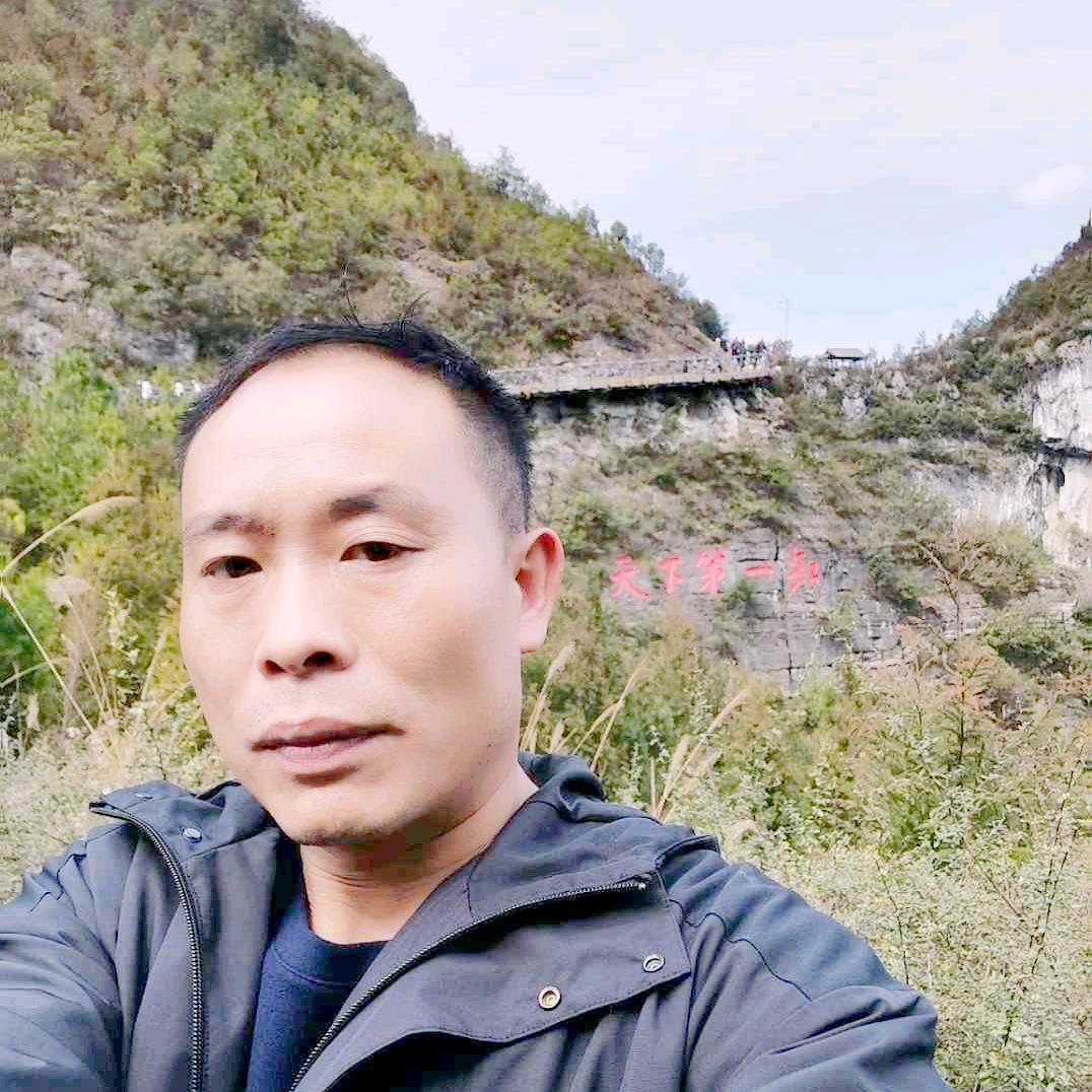 湖北恩施杨刚刚重卡汽配汽修