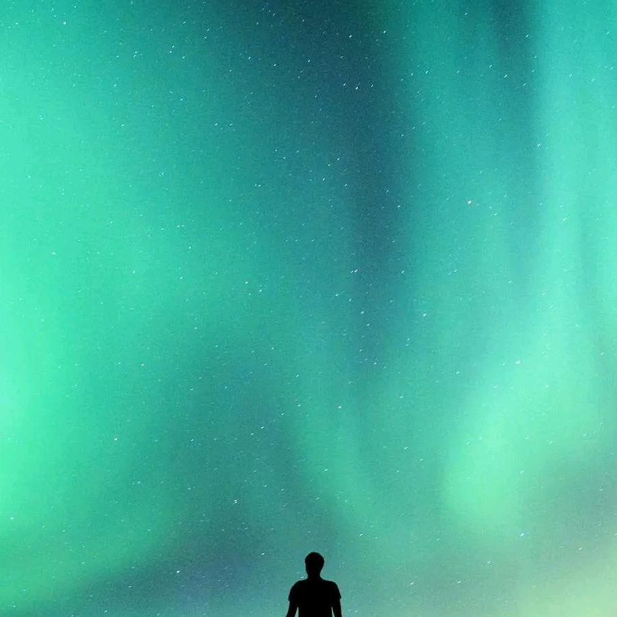 山高万丈无底坑