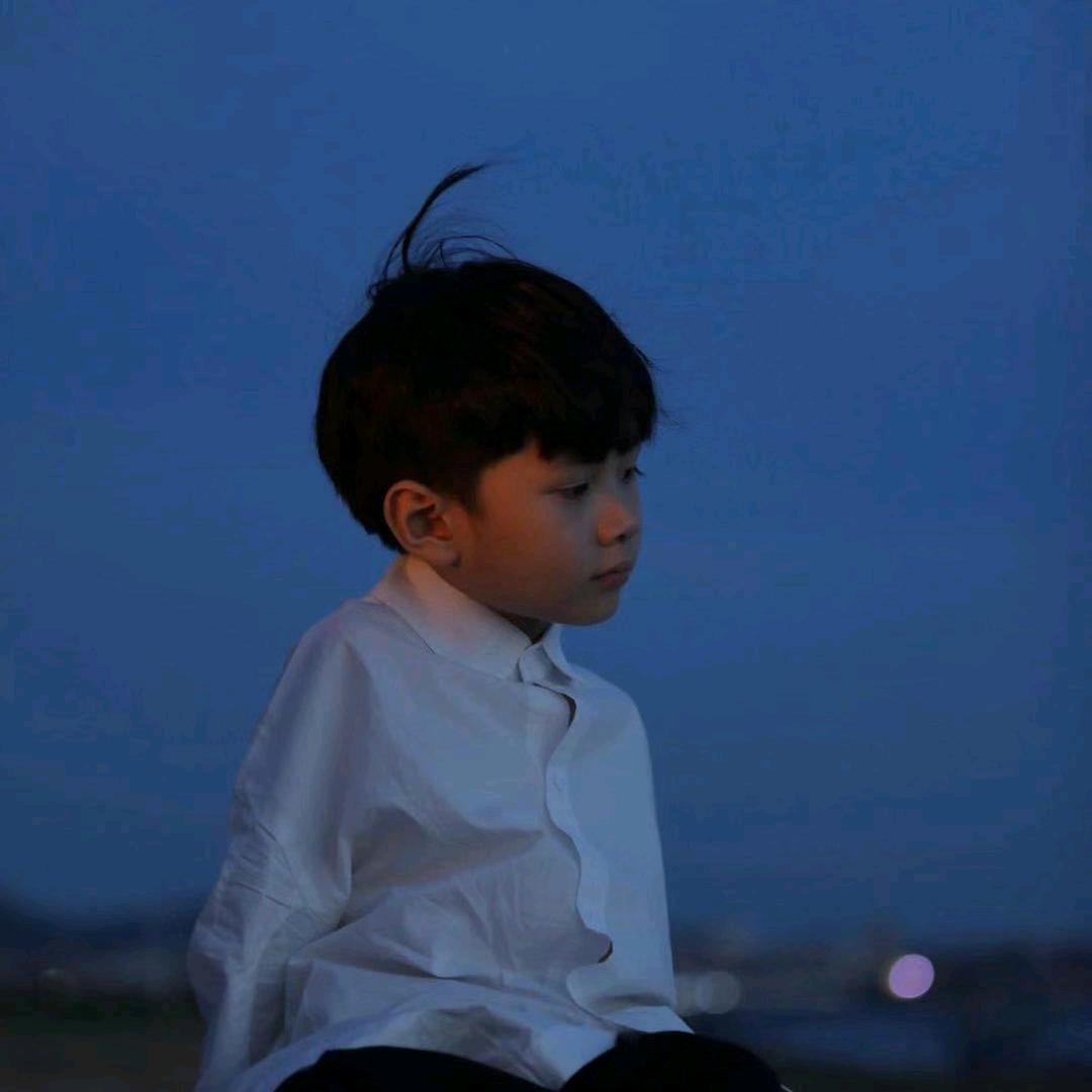 小鱼吐泡泡