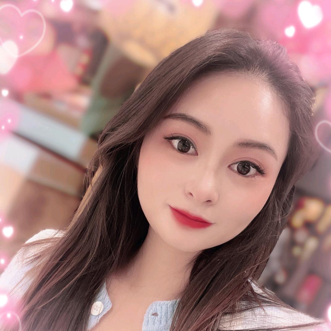 芳芳吖