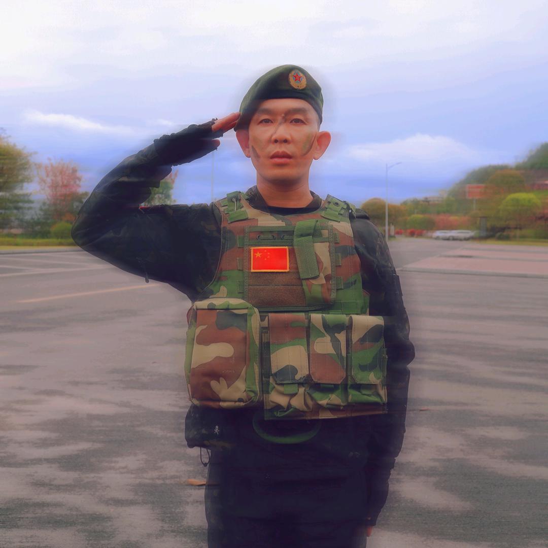 灰狼班长🇨🇳