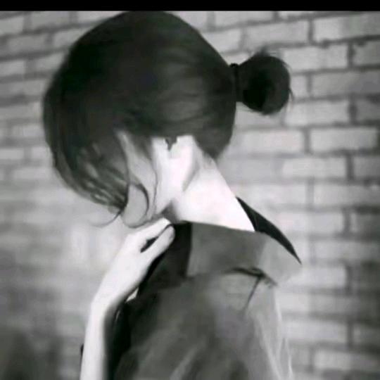 何ꦿ໊໊必