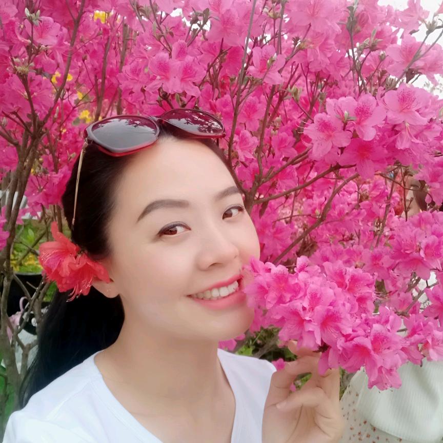 笑口常开的我叫罗冬英