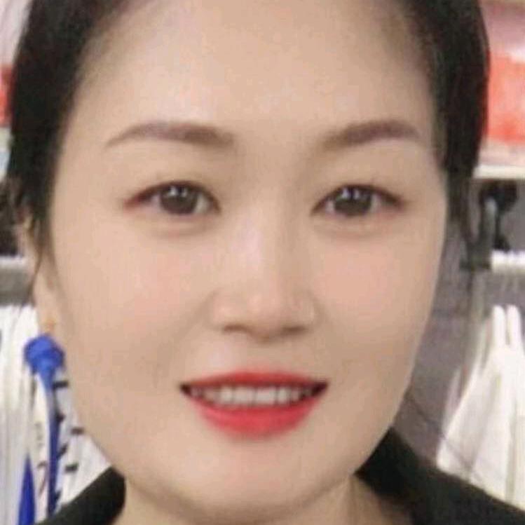 中心市场二楼“”旺角女人街”&朱思燕