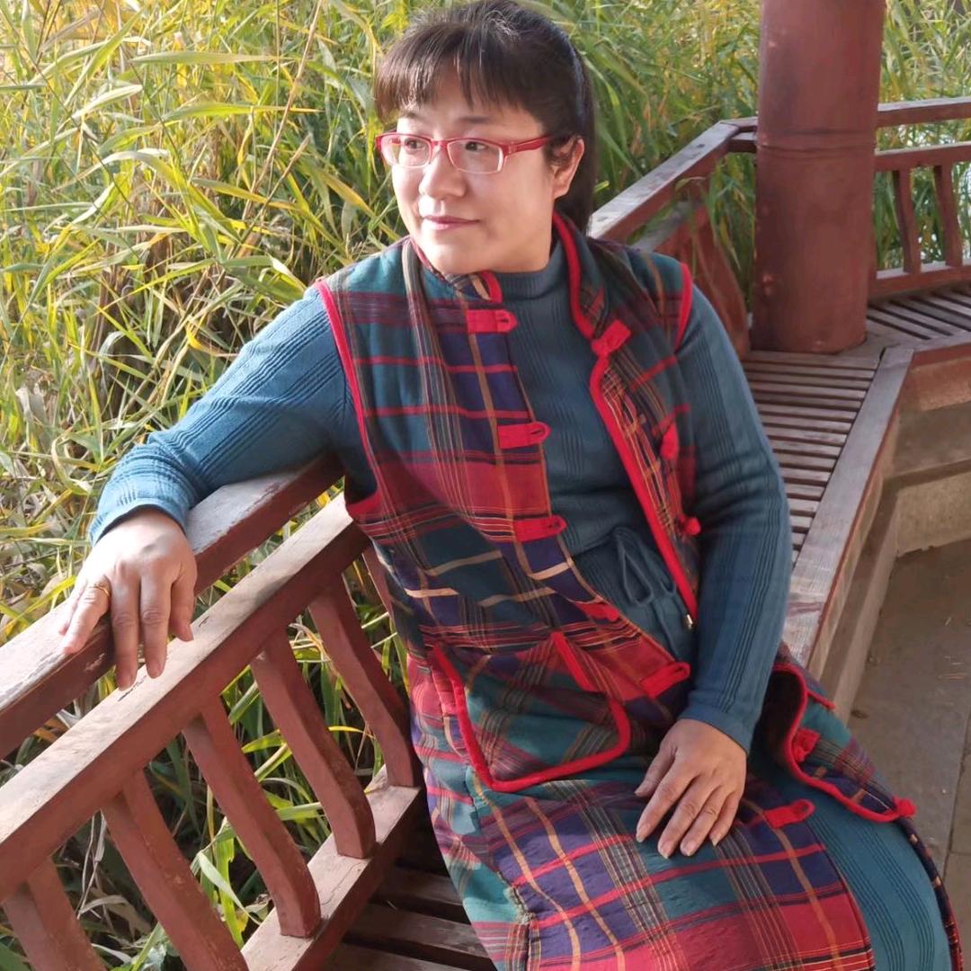 龍三妮
