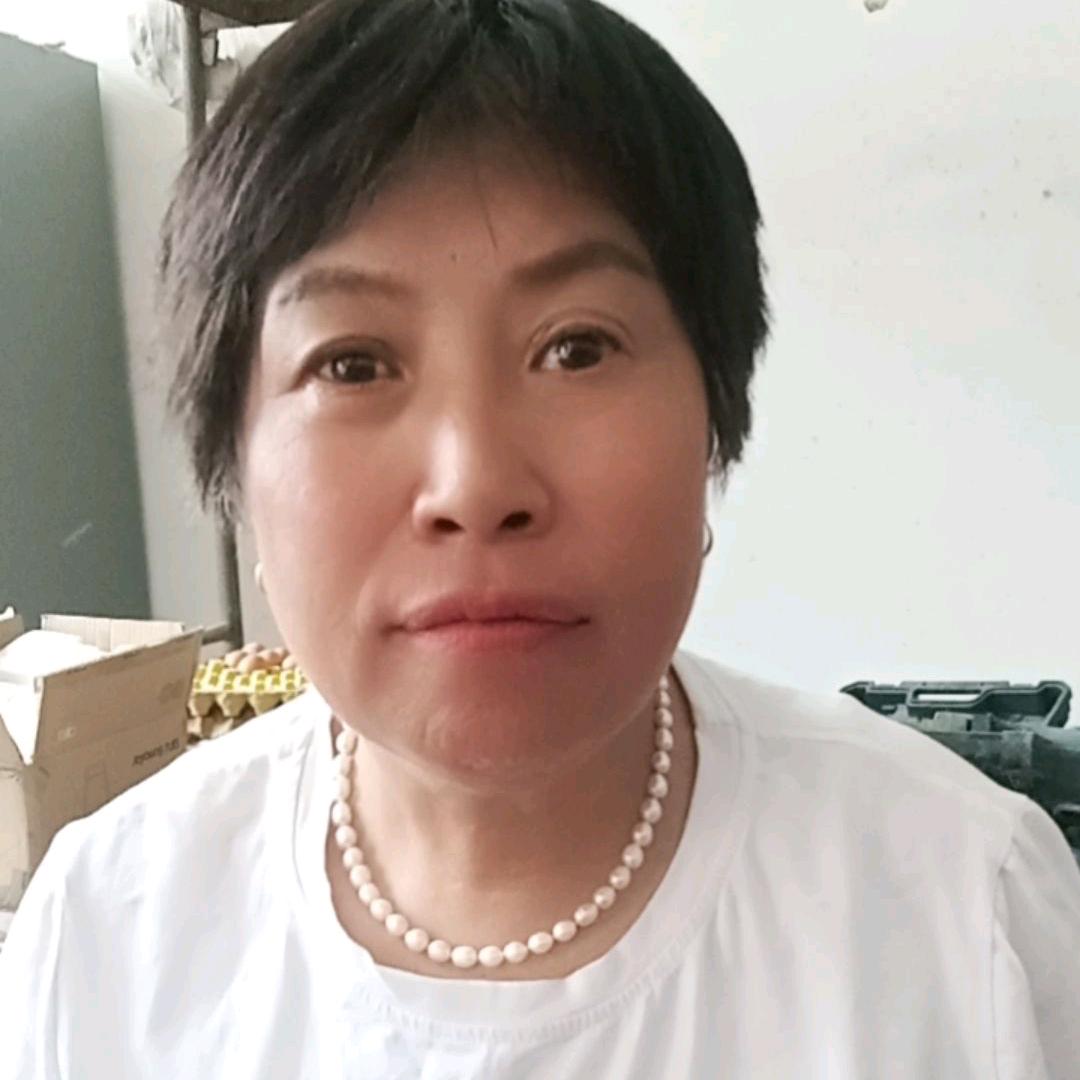 王素英
