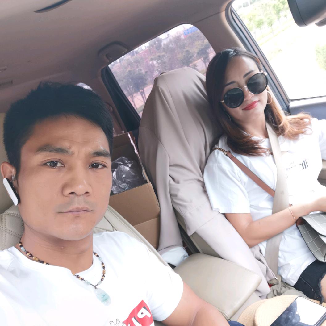 墨红玫瑰 金边玫瑰三哥