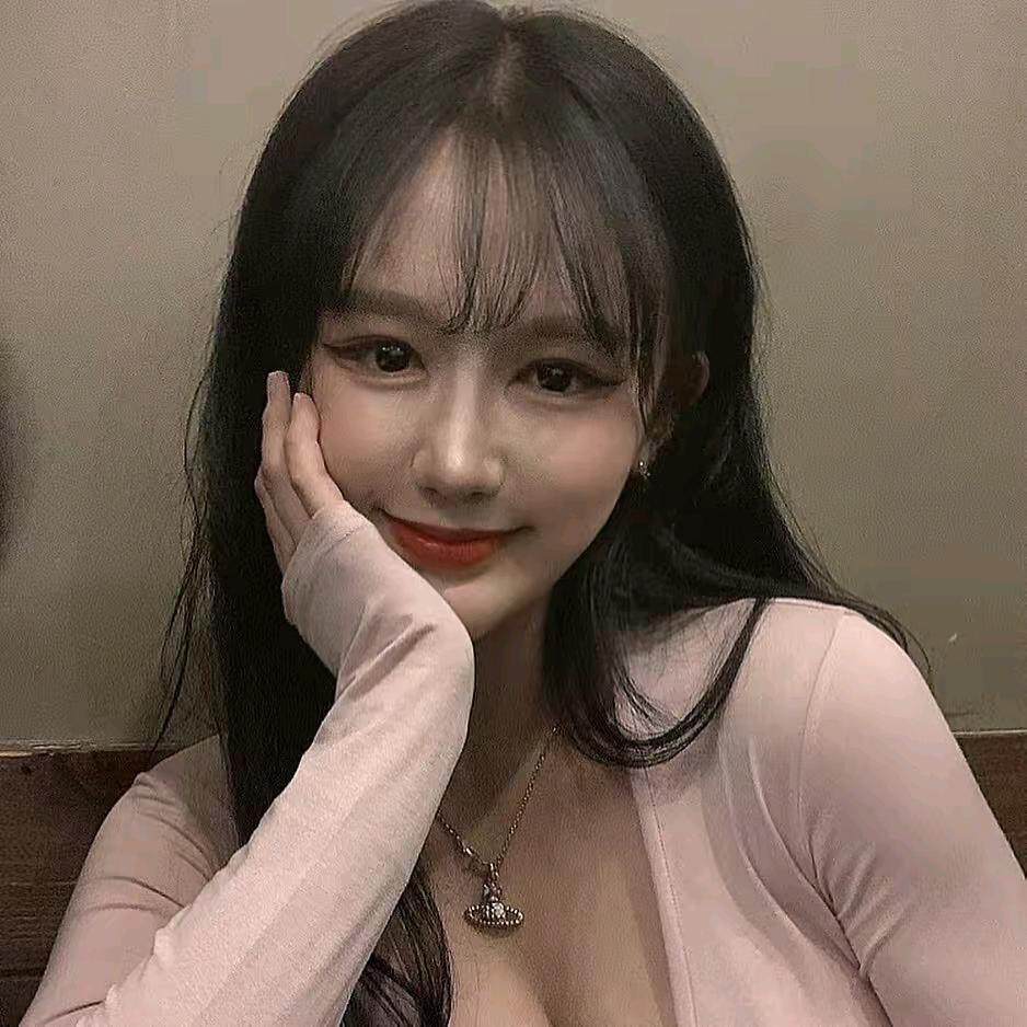 秀秀穿搭
