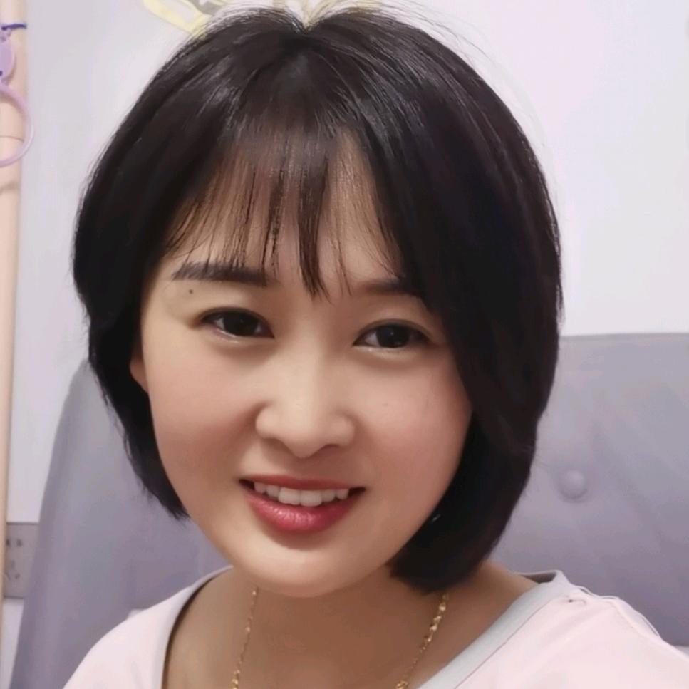 大脑袋乱糟糟