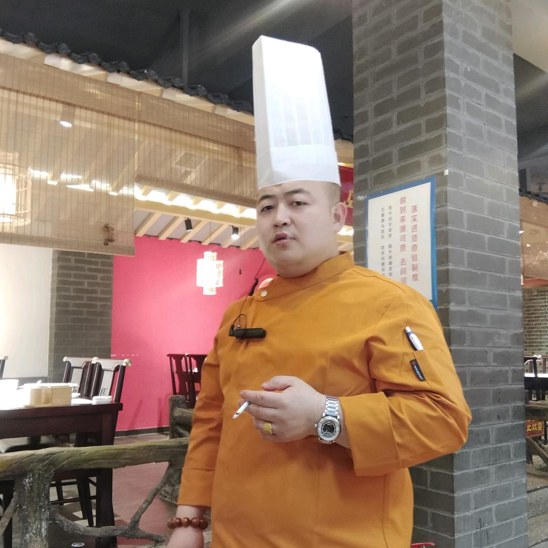 晋龍
