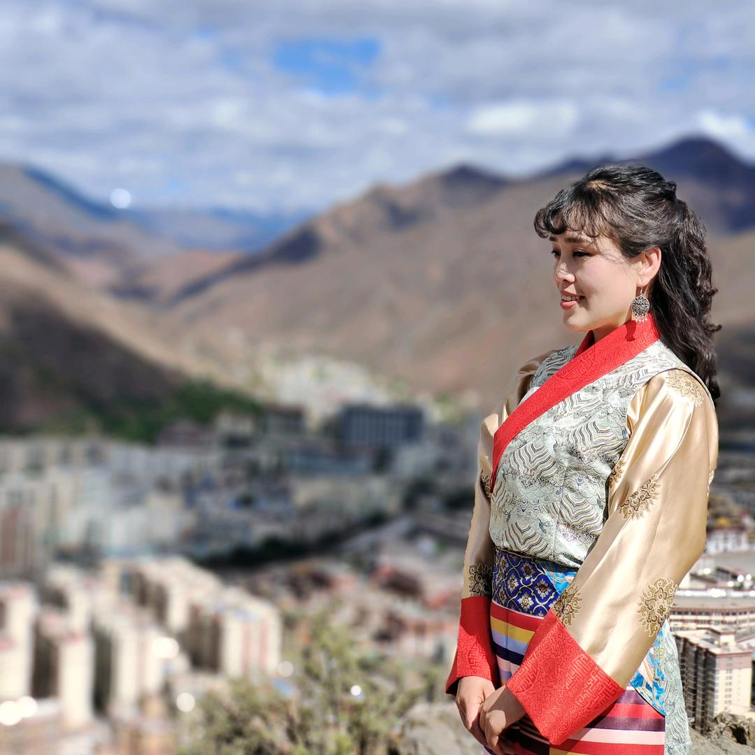 行走中的格桑花