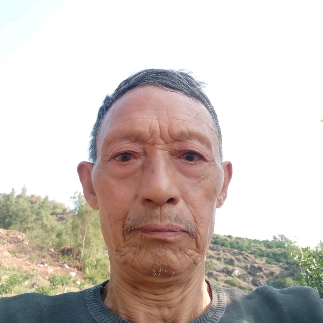 简家恩