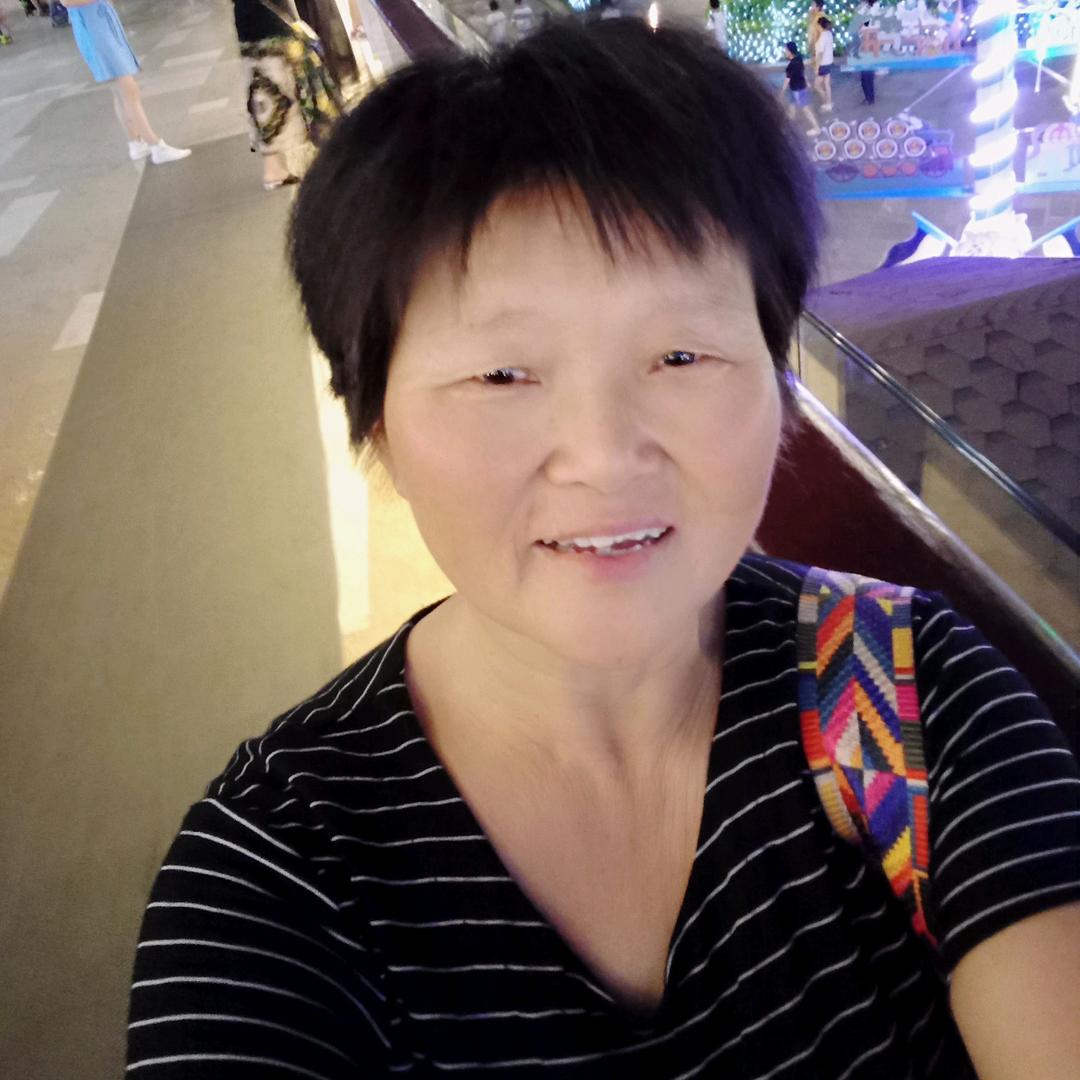 腊梅姐