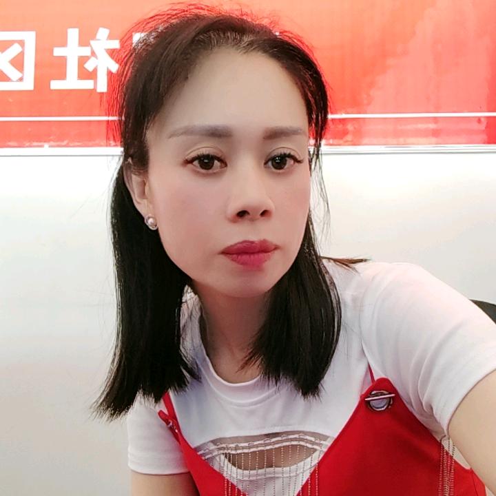 万顺霞妹子
