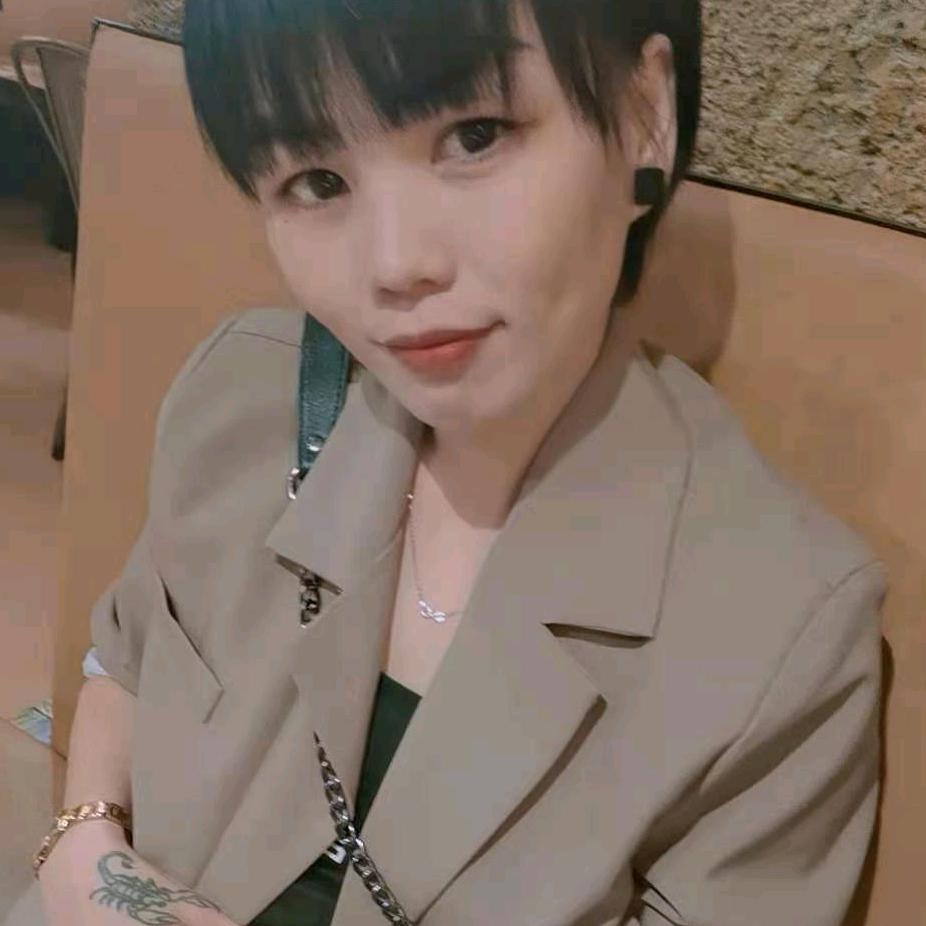 短发姑凉