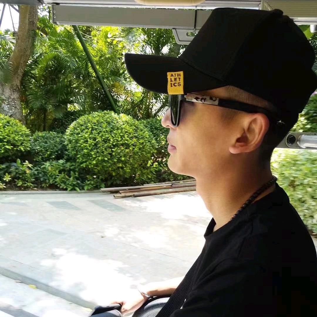 小锐哥 😄 🇨🇳