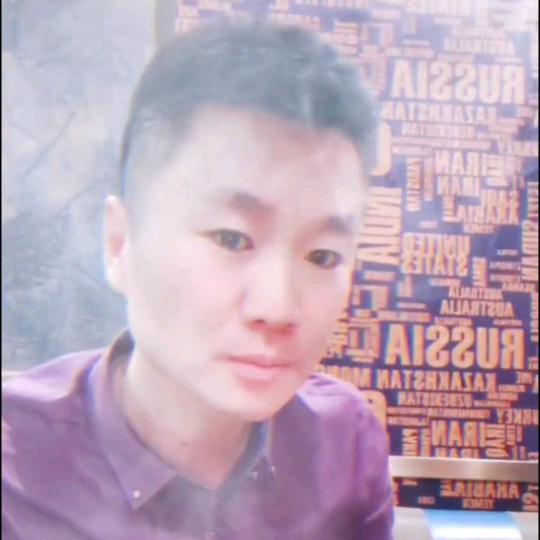 上官某某